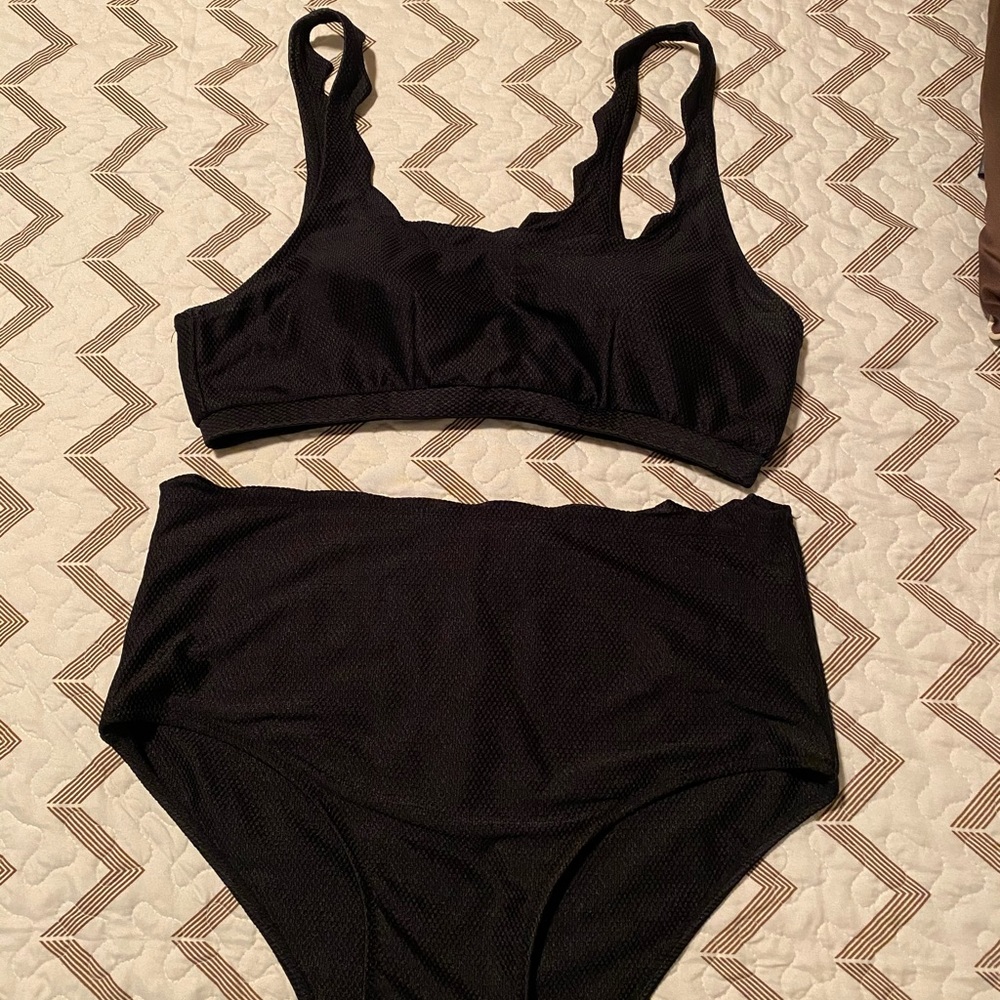 NWOT black high waisted swimsuit